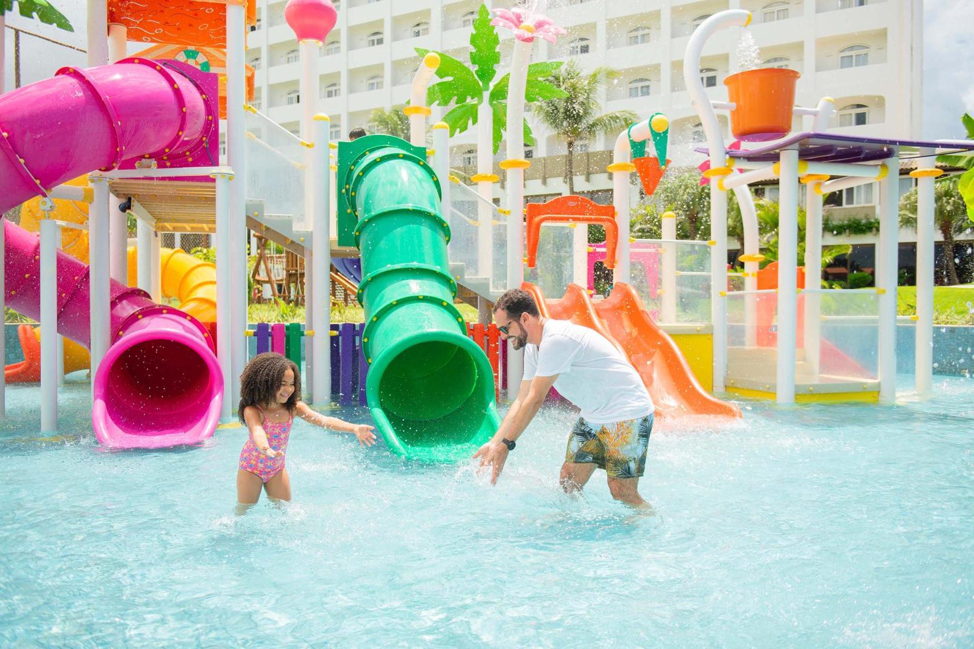 Hotel Deville Prime Salvador Kültér fotó Water Park