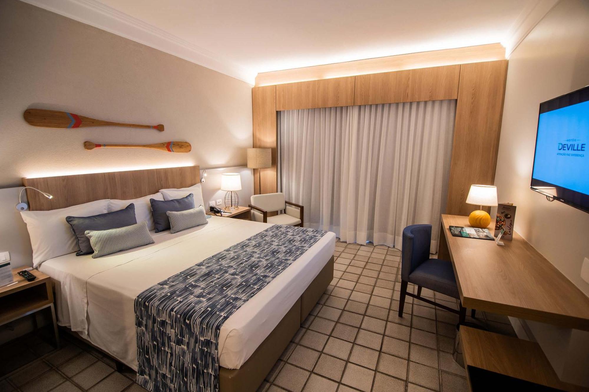 Hotel Deville Prime Salvador Kültér fotó A room at the hotel